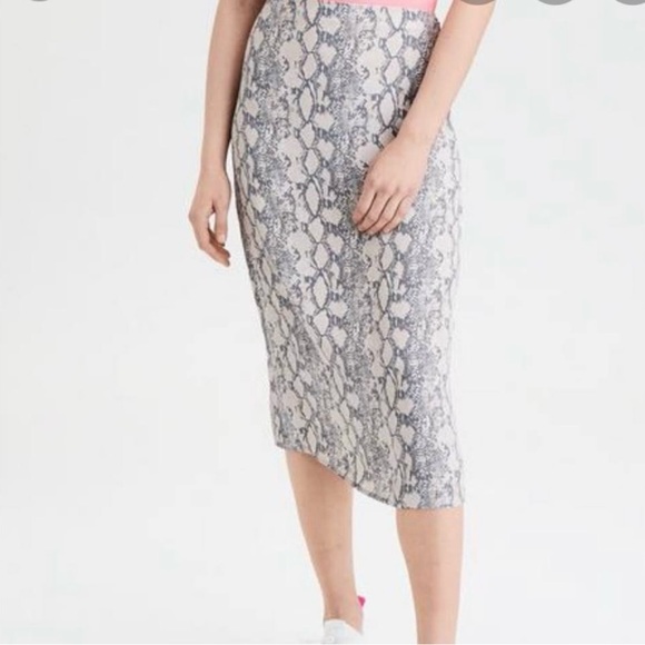 Lot of 3 snakeskin animal print midi skirts - Picture 2 of 10